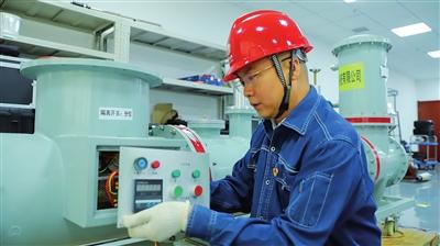 李秀廣做電力科研路上的追光者